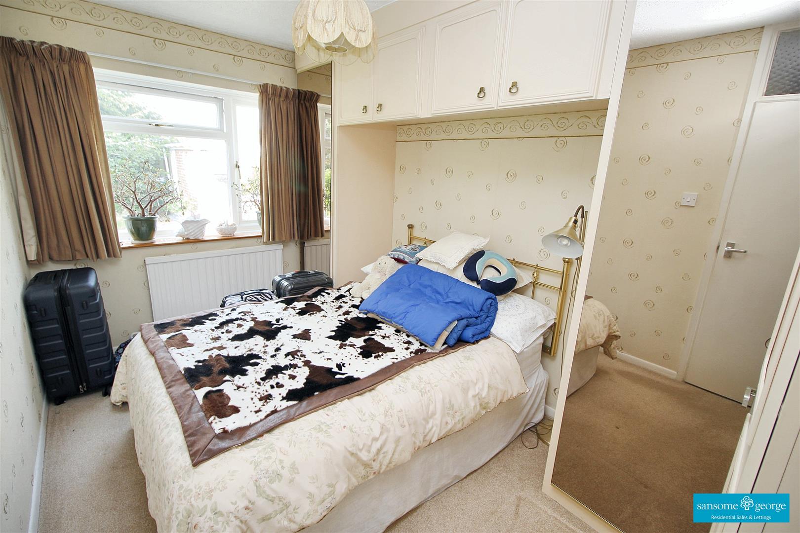 White Lodge Close, Tilehurst, Reading